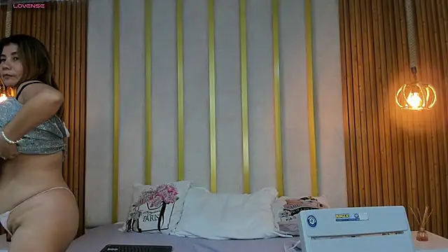 love mommy online show from March 9, 8:51 am