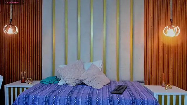 love mommy online show from March 22, 2:27 am