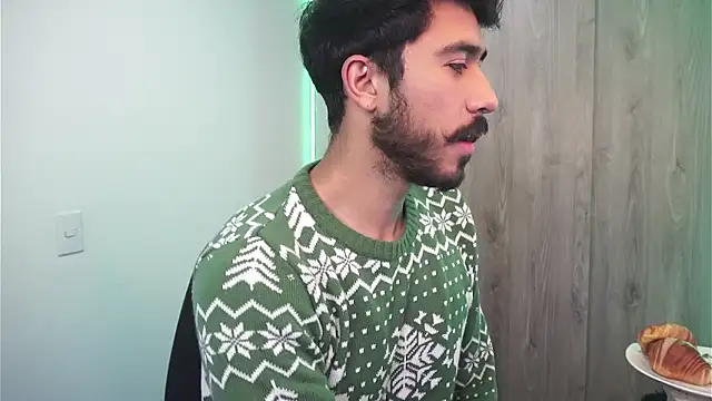 dam0n fr0st online show from December 3, 1:41 am