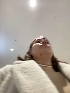 SuzieMurray online show from December 23, 9:27 am