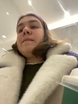 SuzieMurray online show from December 24, 10:33 am