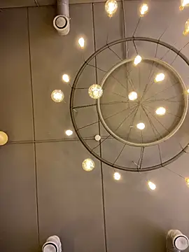 SuzieMurray online show from March 5, 11:17 am