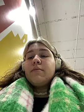 SuzieMurray online show from March 6, 8:19 am