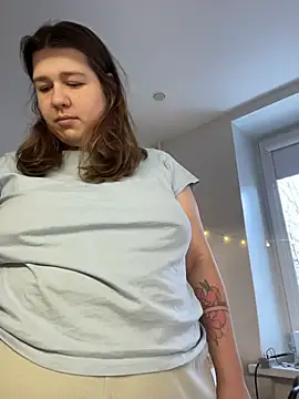 SuzieMurray online show from November 21, 8:46 am