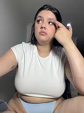 kimberlyhills1 online show from February 18, 10:58 pm