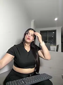 kimberlyhills1 online show from February 20, 4:39 am