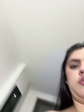 kimberlyhills1 online show from February 23, 11:25 pm