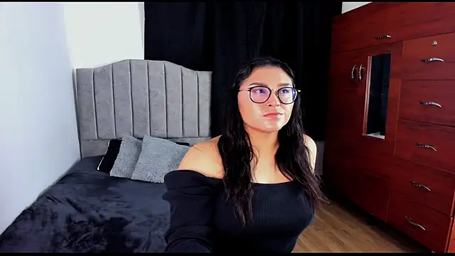 lorymoon online show from January 28, 8:26 pm