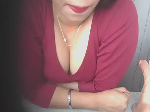 sexy-honey09 online show from February 12, 5:58 am