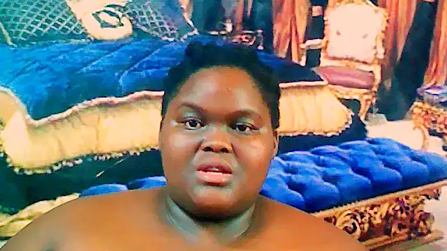 EbonyHotBuns online show from March 13, 2:12 pm