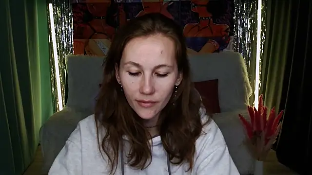 MichelleOrtis online show from February 6, 1:32 pm