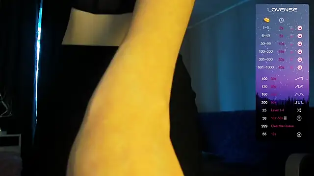 ReddHotPipper online show from December 6, 5:09 am