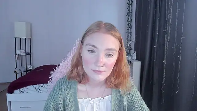 ReddHotPipper online show from October 6, 2:42 am