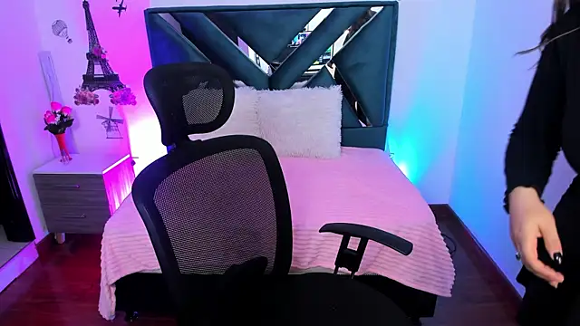 Dana martinezz online show from March 20, 2:53 pm