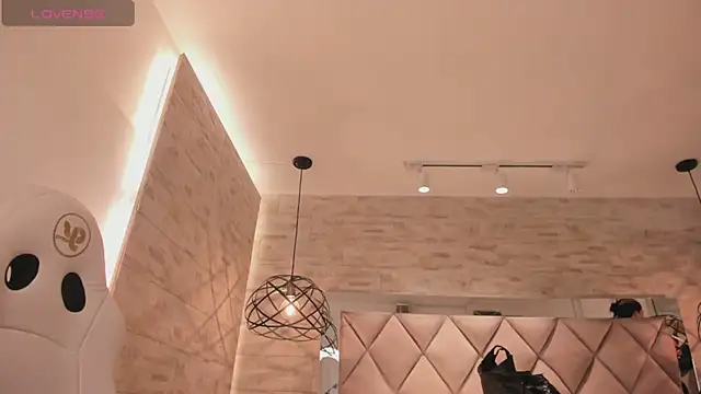 dorothy vegga online show from March 14, 2:42 am