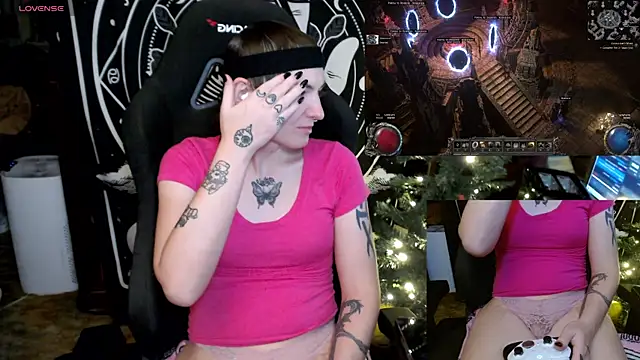 Snapshot of BrandiWRLD_999 chatting on January 5, 4:36 am BrandiWRLD 999 online show from January 5, 4:36 am