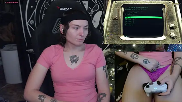 Snapshot of BrandiWRLD_999 chatting on January 14, 9:30 pm BrandiWRLD 999 online show from January 14, 9:30 pm