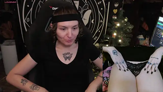 Snapshot of BrandiWRLD_999 chatting on January 15, 10:35 pm BrandiWRLD 999 online show from January 15, 10:35 pm