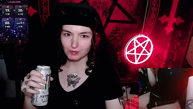 Snapshot of BrandiWRLD_999 chatting on October 19, 6:52 pm BrandiWRLD 999 online show from October 19, 6:52 pm