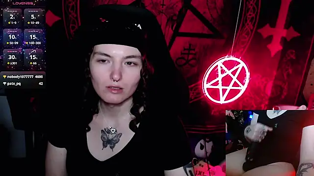 Snapshot of BrandiWRLD_999 chatting on October 20, 7:20 am BrandiWRLD 999 online show from October 20, 7:20 am