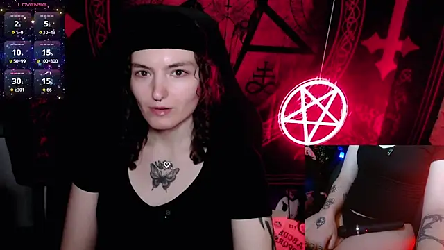 Snapshot of BrandiWRLD_999 chatting on October 25, 6:24 pm BrandiWRLD 999 online show from October 25, 6:24 pm