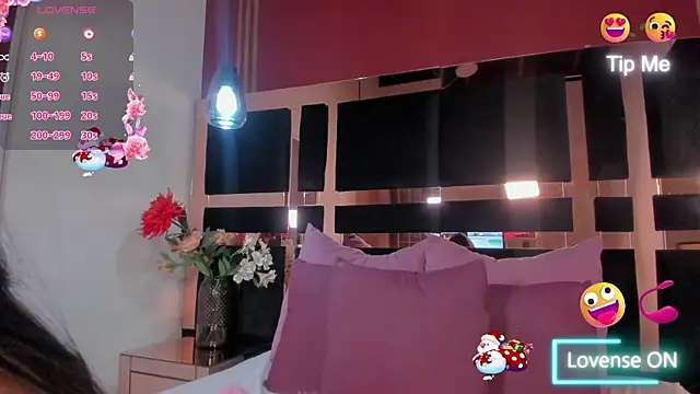 Snapshot of emma_carterr1 chatting on December 31, 8:12 pm emma carterr1 online show from December 31, 8:12 pm