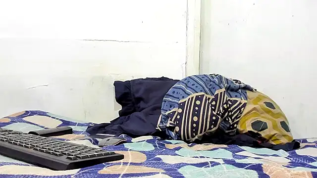 zackmontieel online show from December 3, 12:16 pm