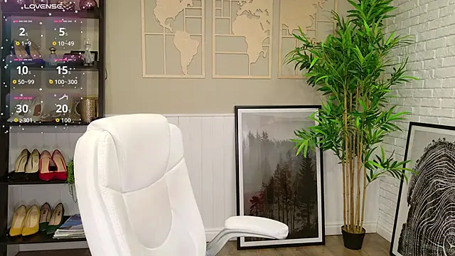 LadyLeea online show from September 25, 5:33 am