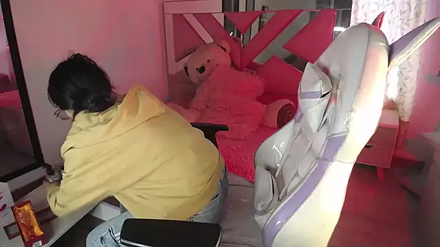 Mia Fischer online show from February 13, 7:21 pm