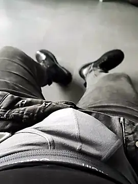 cricrimsBarcelona online show from December 3, 7:21 am