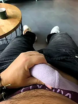 cricrimsBarcelona online show from December 3, 8:00 am