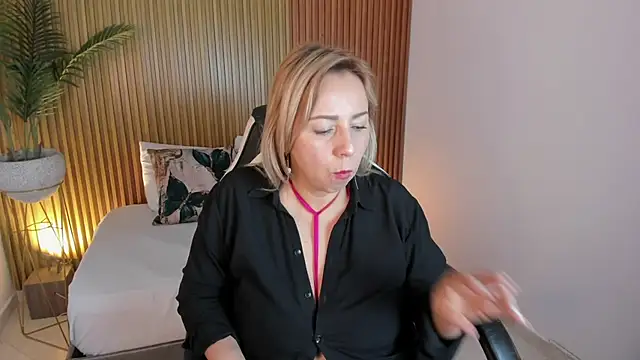 andre soto  online show from December 29, 2:17 am