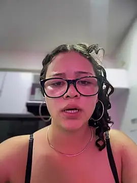 Paloma  LS online show from February 24, 8:14 pm