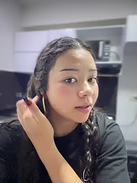 Paloma  LS online show from February 27, 8:42 pm