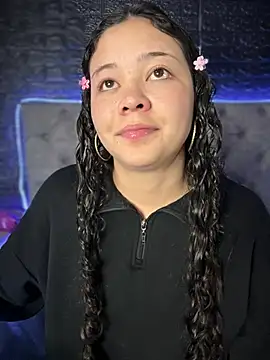 Paloma  LS online show from March 22, 7:20 pm