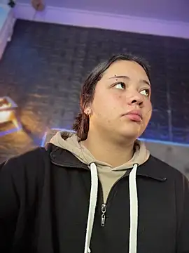 Paloma  LS online show from December 1, 7:52 pm