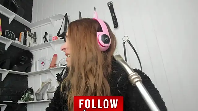 Snapshot of jessiburningheels chatting on September 11, 10:48 am jessiburningheels online show from September 11, 10:48 am