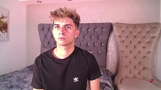 MrWilliseo online show from September 26, 2:26 am