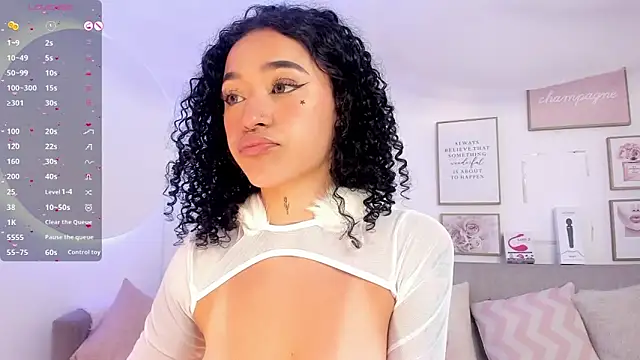 Crystal Dluna online show from January 29, 12:24 pm