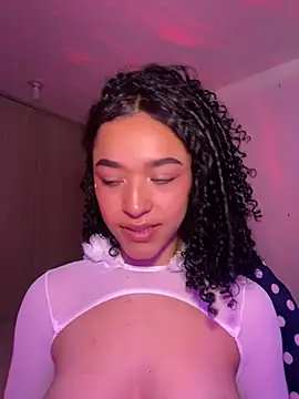 Crystal Dluna online show from September 11, 4:40 pm