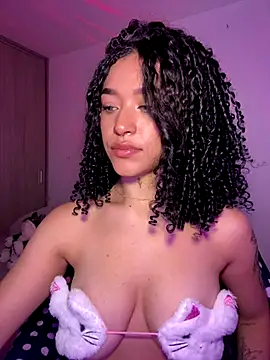 Crystal Dluna online show from September 18, 2:41 pm