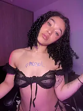 Crystal Dluna online show from November 6, 4:19 pm