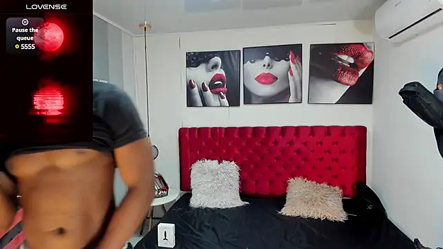 Snapshot of KENDER21_ chatting on January 18, 1:08 pm KENDER21 online show from January 18, 1:08 pm