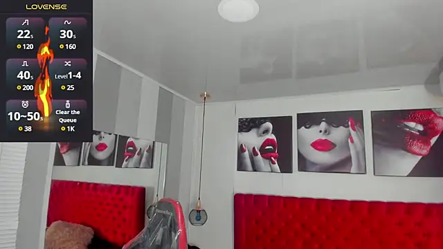 Snapshot of KENDER21_ chatting on February 9, 1:25 pm KENDER21 online show from February 9, 1:25 pm