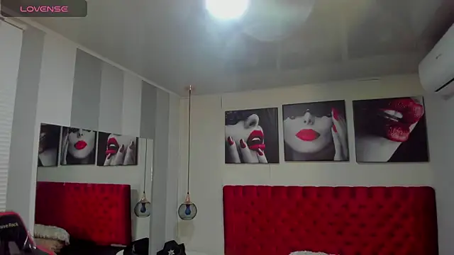 Snapshot of KENDER21_ chatting on February 12, 12:22 pm KENDER21 online show from February 12, 12:22 pm