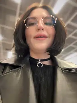 meow girl online show from December 11, 11:08 am