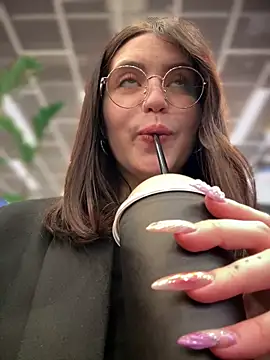 meow girl online show from October 9, 10:57 am