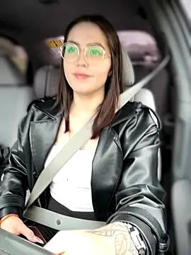 meow girl online show from October 15, 9:42 am