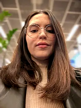 meow girl online show from November 5, 11:10 am