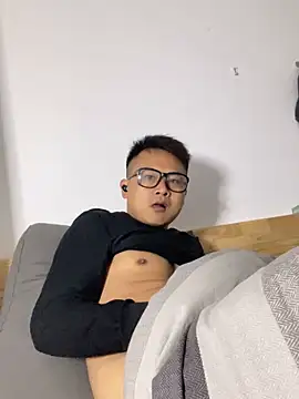 lixiaoshuai8 online show from March 6, 2:51 pm